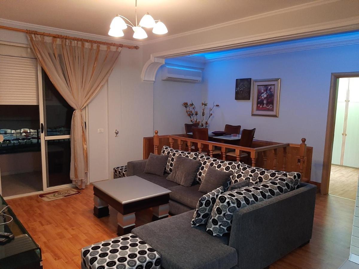Apartmán Apartament Egzoni City Center Berat Exteriér fotografie